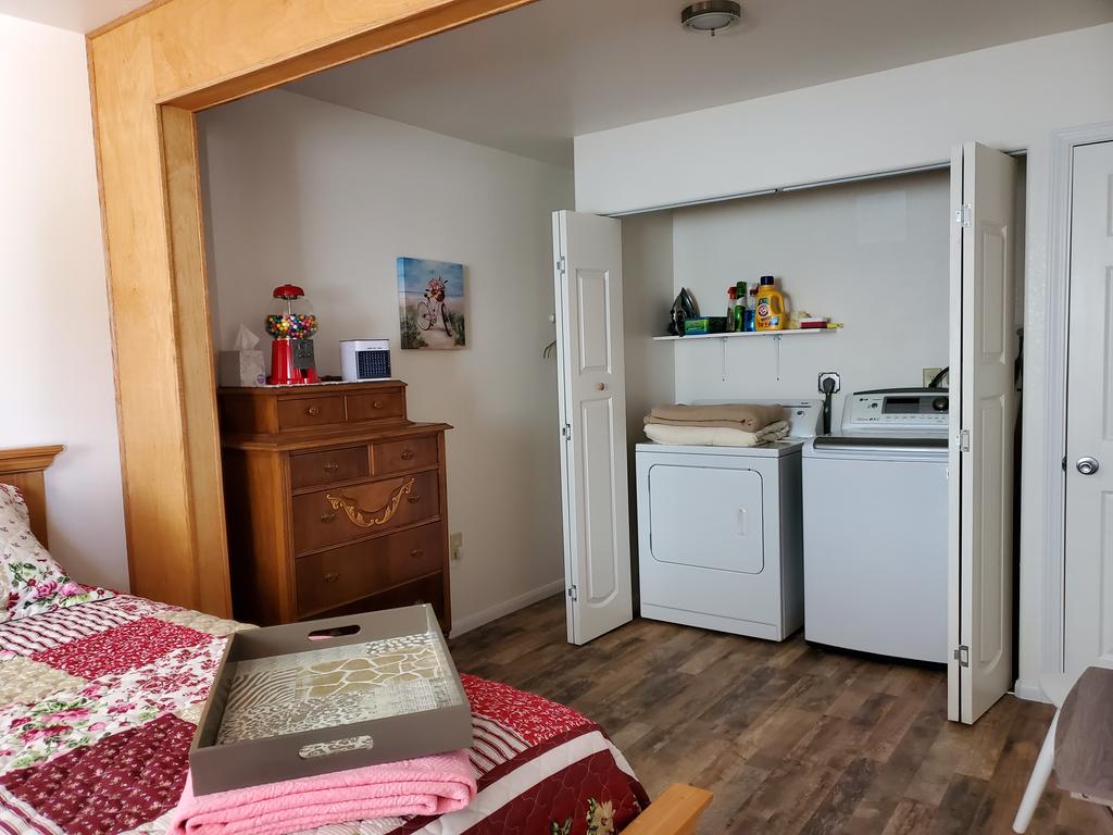 A Cozy Loft In Templeton - thumb 2