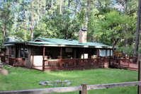 A Stones Thoreau Tourism Bookings