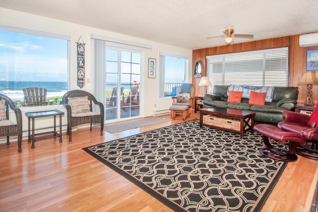 A Whale Of A View - thumb 1