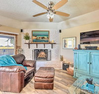 Abilene Home with BBQ  Pvt Yard 1 Mi to ACU - Tourism Bookings