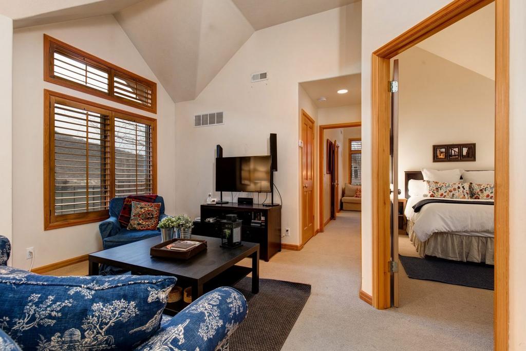 Abode At Silver Oak - thumb 3