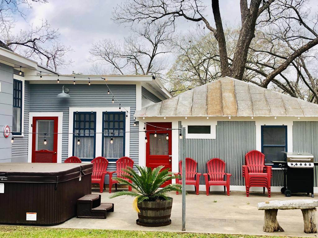 Admiral Haus- 3 Blks To Main, 4x3, Slps 10, HOT TUB - thumb 2