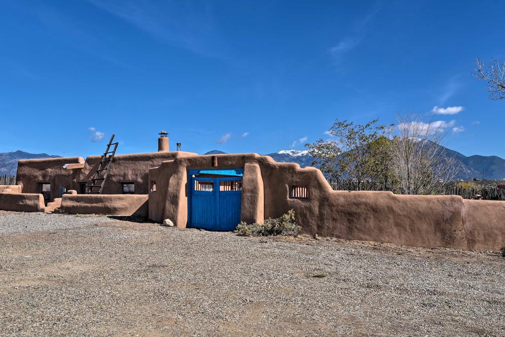 Adobe Home In Taos Area With Mtn View And Courtyard! - thumb 2