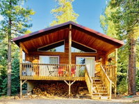 Adventure Awaits 3King Bed2Bath Log Cabin in heart of Duck Creek Village Tourism Bookings