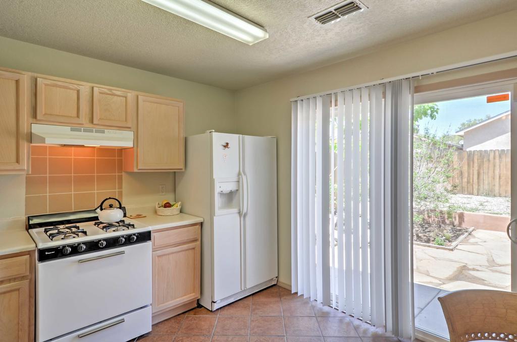 Albuquerque House W/Backyard - 3 Mi. To Downtown! - thumb 0