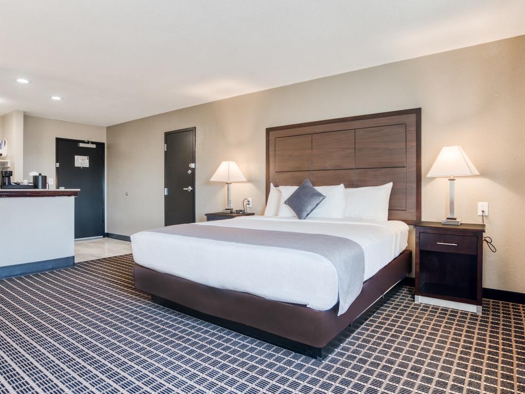 Alexis Hotel & Banquets Dallas Park Central Galleria - thumb 1