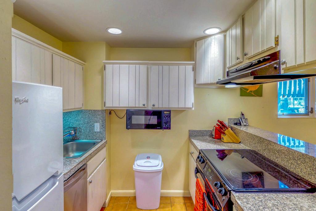 All Seasons At Golden Peak - thumb 2