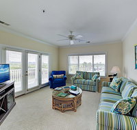 All-Suite Islander Resort Condo - Walk to Beach condo - USA Accommodation