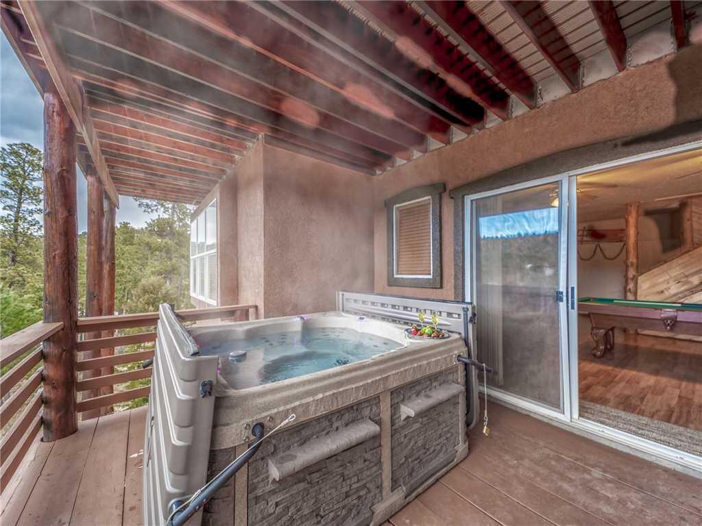 Altitude Adjustment, 5 BR, Fireplace, Hot Tub, Sierra Blanca Views, Pets, Sleeps 14 - thumb 2