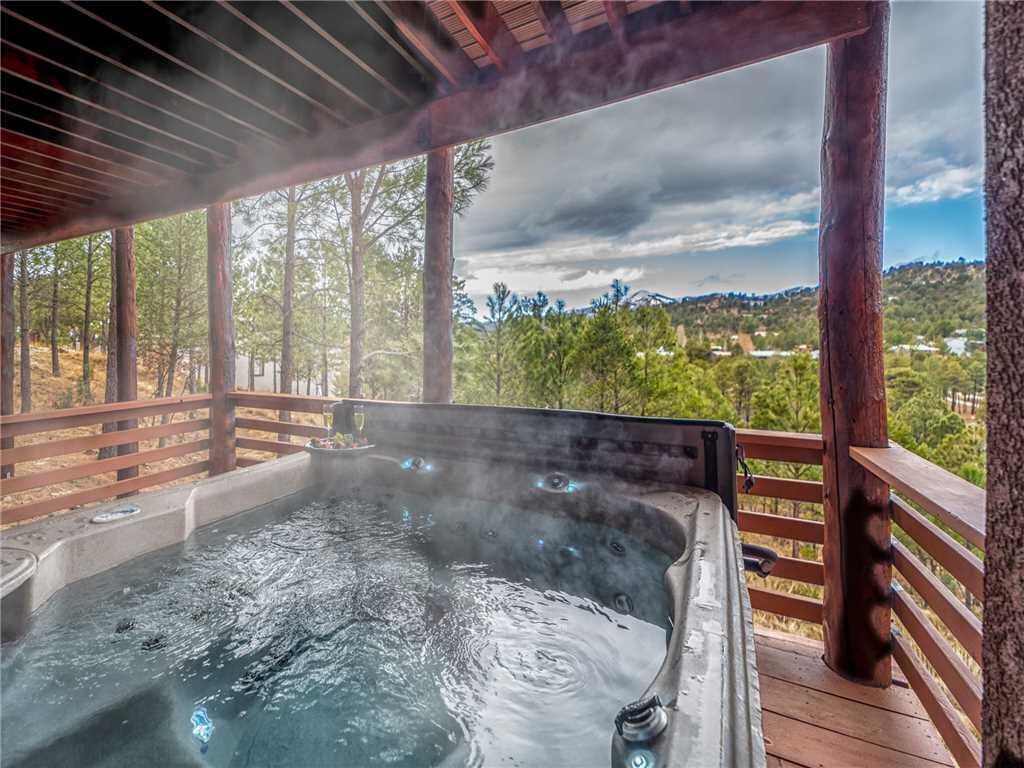Altitude Adjustment, 5 BR, Fireplace, Hot Tub, Sierra Blanca Views, Pets, Sleeps 14 - thumb 1