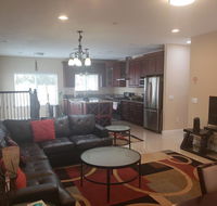 Amazing Getaway 5 bed 3 bath SDL A1 - Students Accommodation