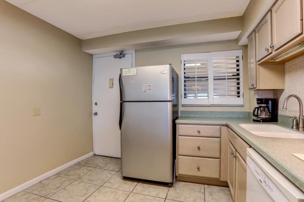 Amelia By The Sea - thumb 3