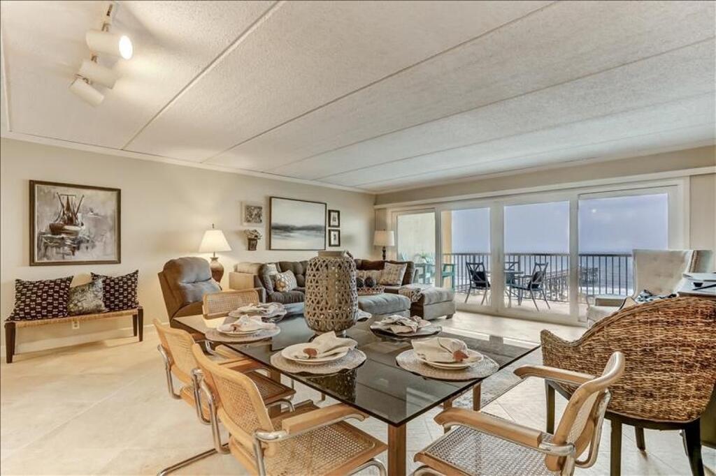 Amelia By The Sea - thumb 2