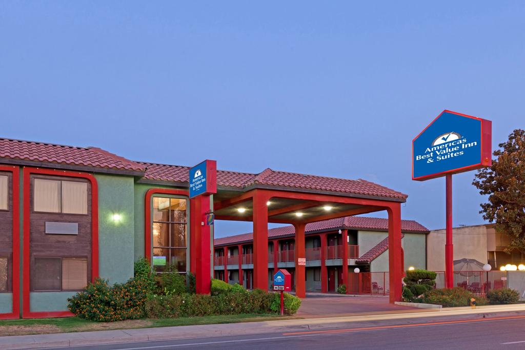 America's Best Value Inn & Suites Bakersfield Central - thumb 0