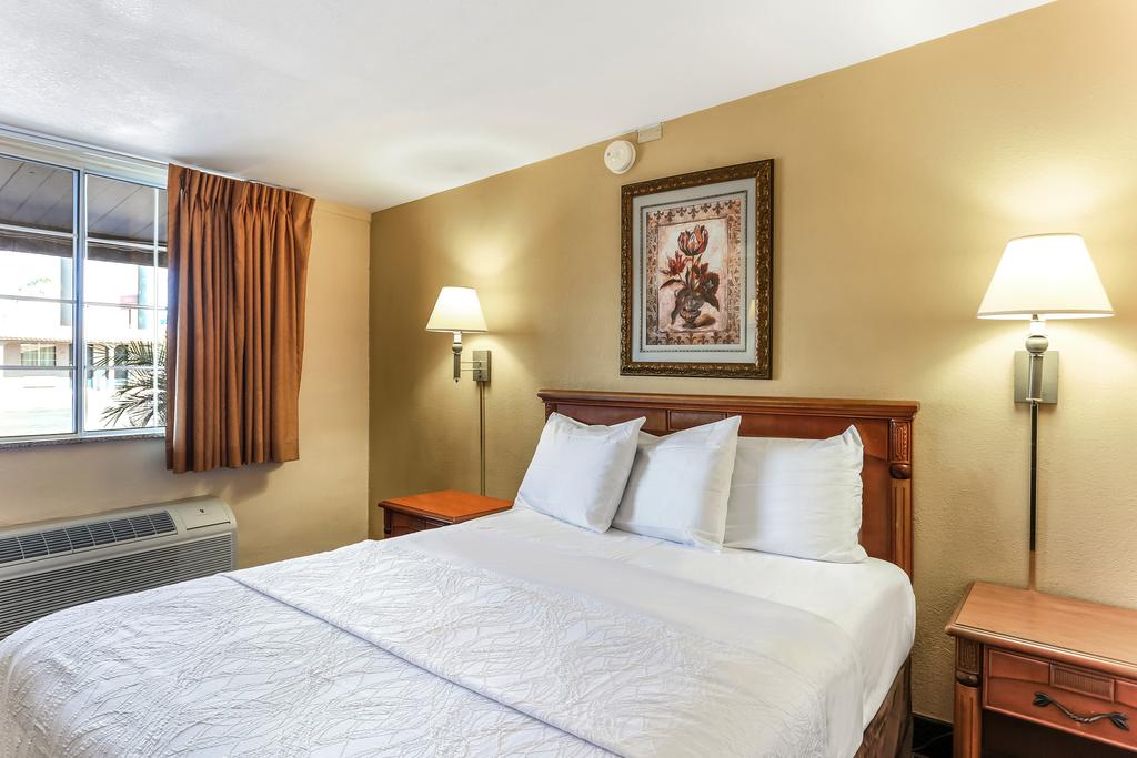 Americas Best Value Inn And Suites El Centro - thumb 2