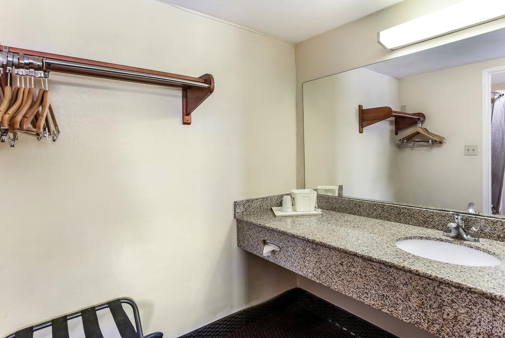 Americas Best Value Inn And Suites El Centro - thumb 1