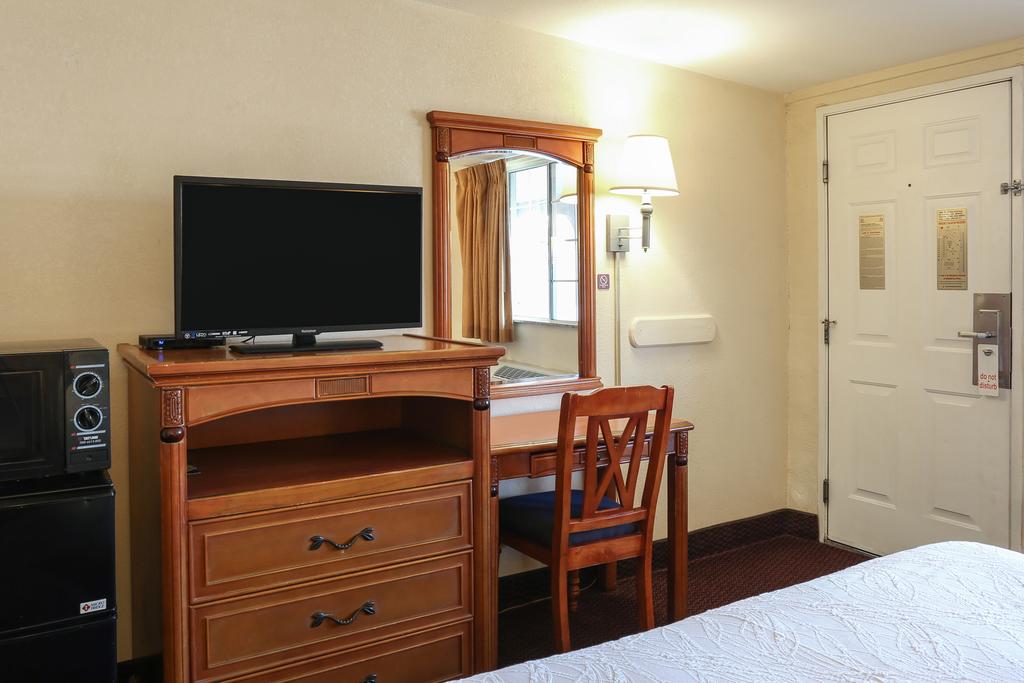 Americas Best Value Inn And Suites El Centro - thumb 3