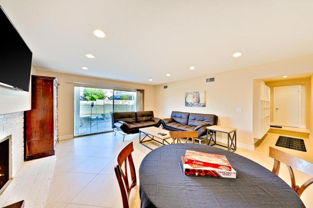 AN-2809 - Disneyland Delight - thumb 2