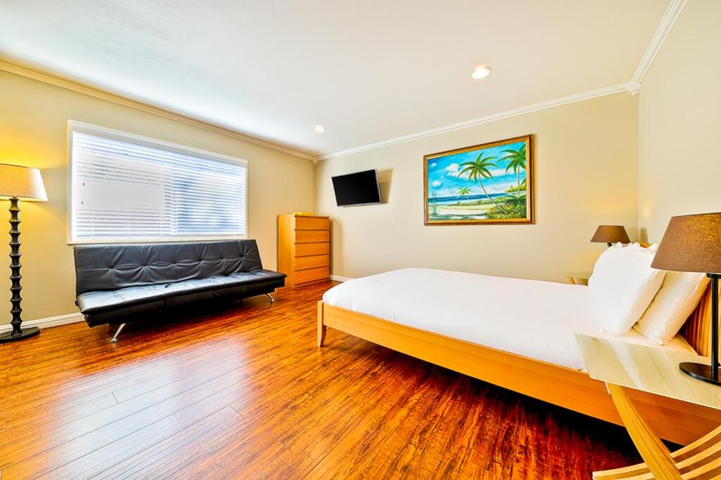 AN-802 - Disney Getaway - thumb 2