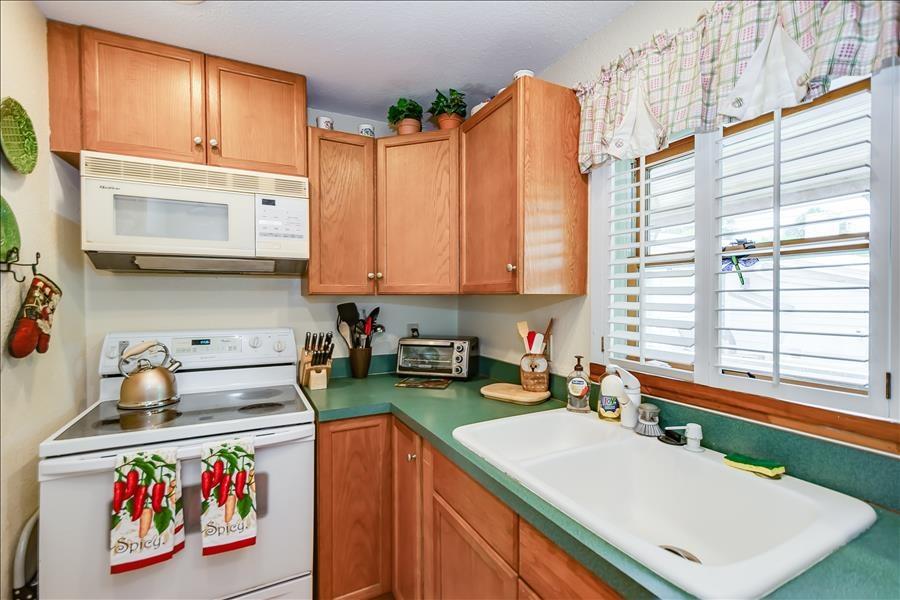 Anchor Inn - Unit 4 Apts - thumb 2