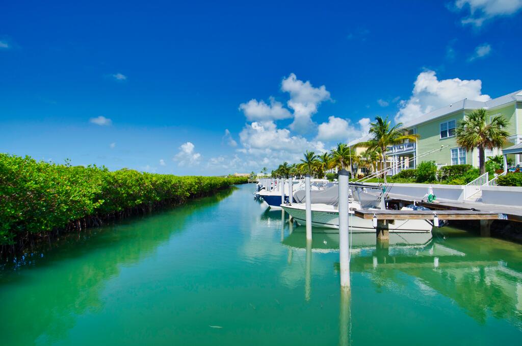 Angler's Reef Resort - thumb 1