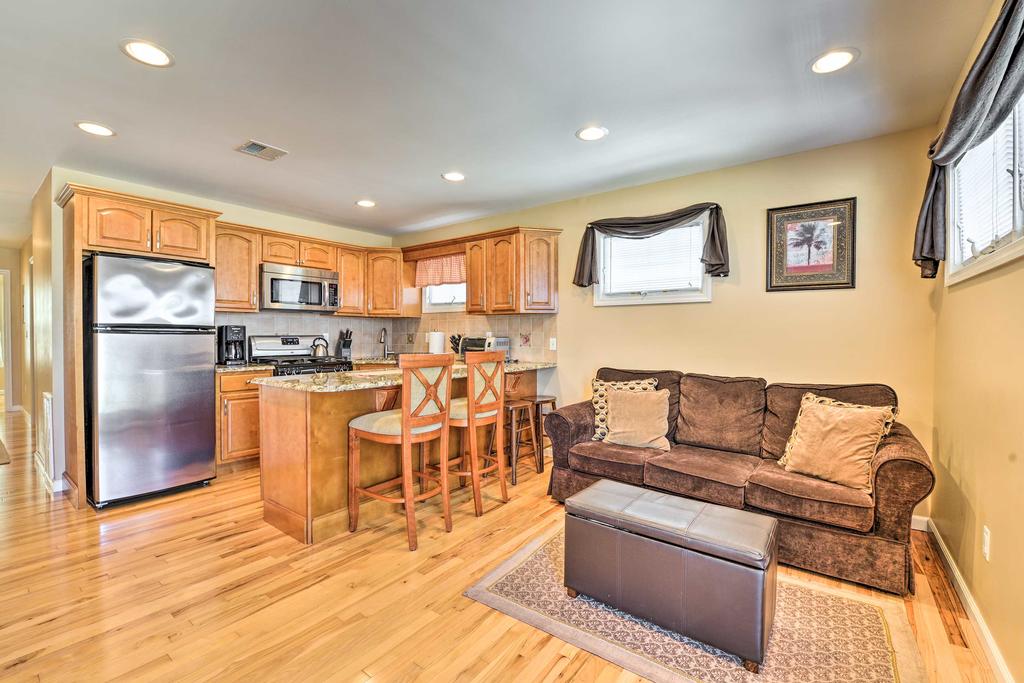 Apt W/ Patio + Grill, 3 Blocks To Boardwalk! - thumb 0