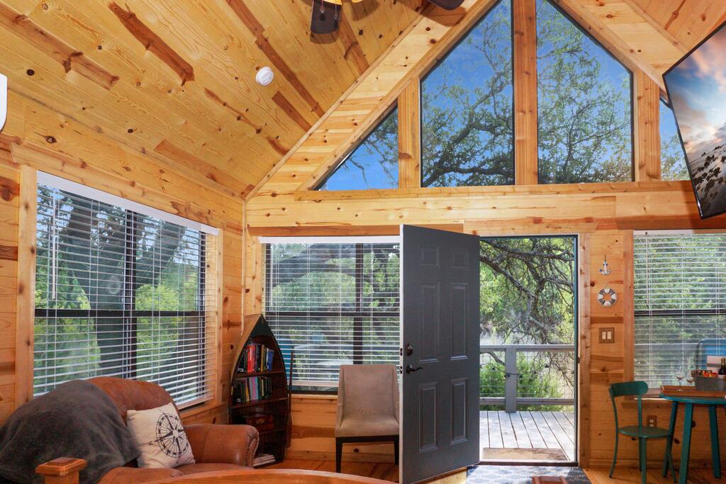 Arbor House Of Dripping Springs - Nautical House - thumb 2