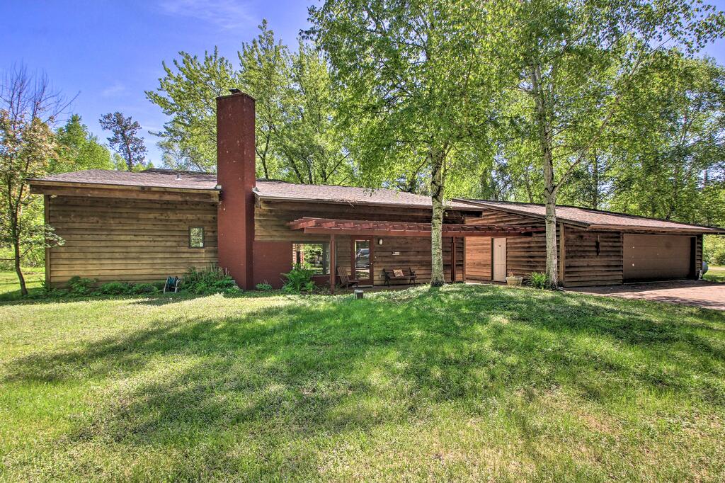 Architect-Designed Cabin With Patio And Fire Pit! - thumb 3