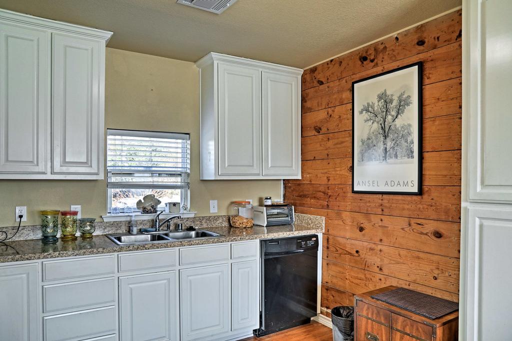 Arlington Apartment Near AT And T Stadium And Six Flags! - thumb 3