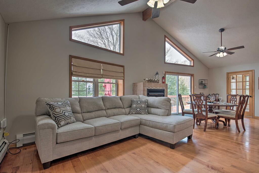 Arrowhead Lake Home With Game Room & Fire Pit! - thumb 0