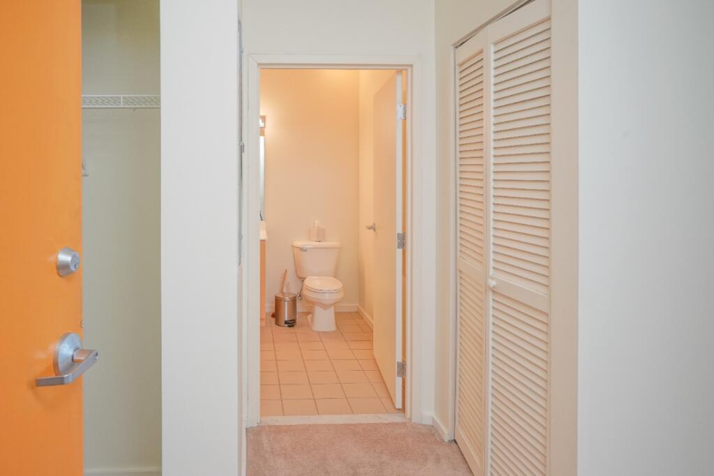 Astonishing, 5 Mins To Center City, Pool&Parking - thumb 3