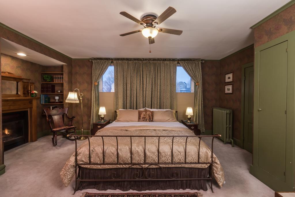 Astor House - thumb 1