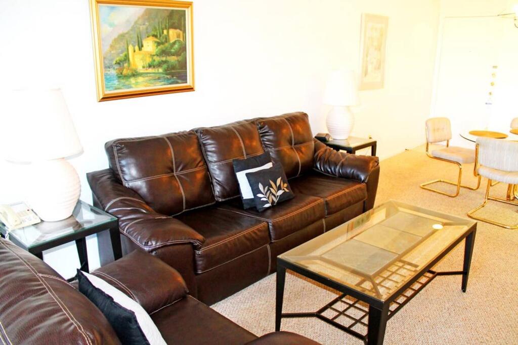 Atrium Drive Getaway - thumb 3