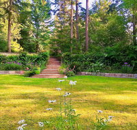 Auberge de Seattle Estate - Tourism Bookings