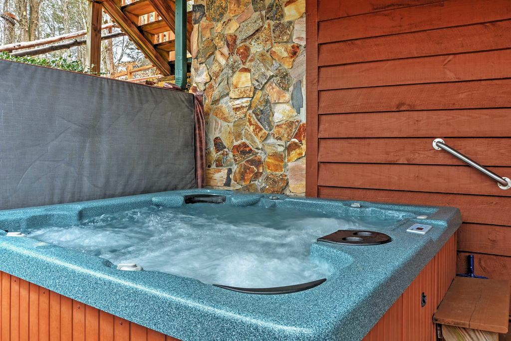 Authentic Creekside Log Cabin With Decks In Ellijay! - thumb 3