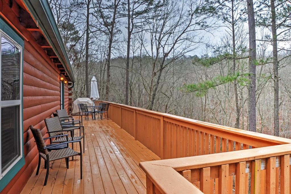 Authentic Creekside Log Cabin With Decks In Ellijay! - thumb 2