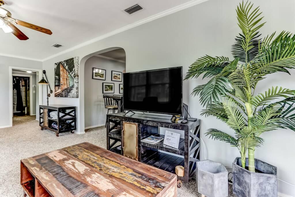 Awsome! Premier Partner 5 Star 4 BR **Family, Groups, Work** - thumb 0