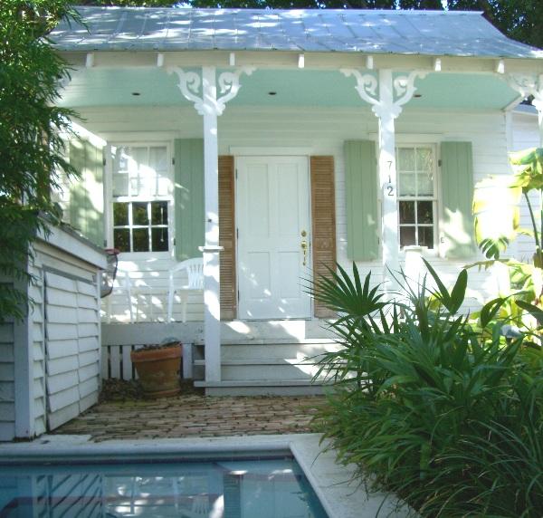 Bahama Gardens - Cigar House - thumb 0