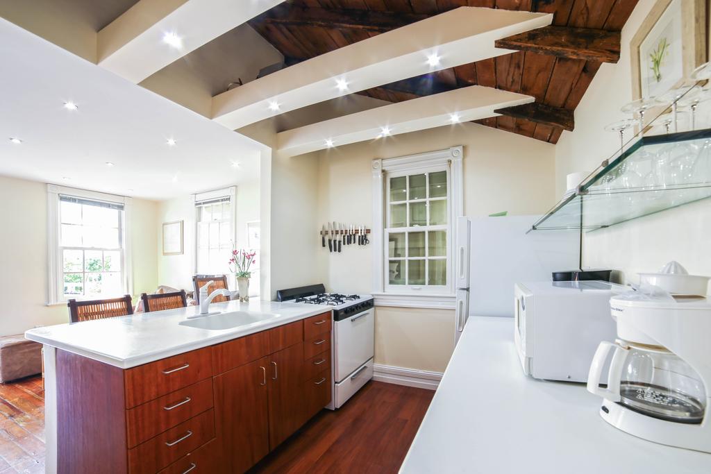 Bahama Gardens - Cigar House - thumb 3