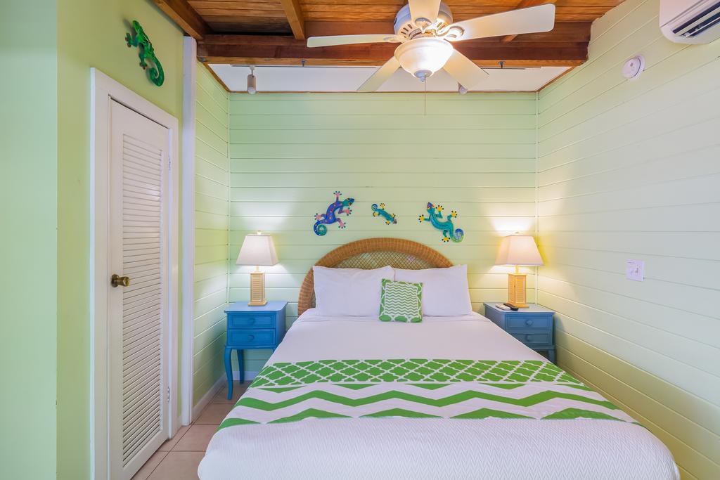 Bahama House - thumb 1
