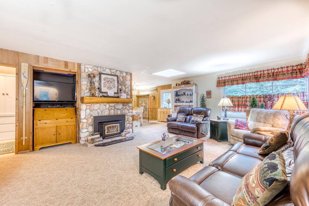 Barlow Creekside Lodge - thumb 2