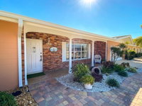 Bay Retreat Tourism Bookings