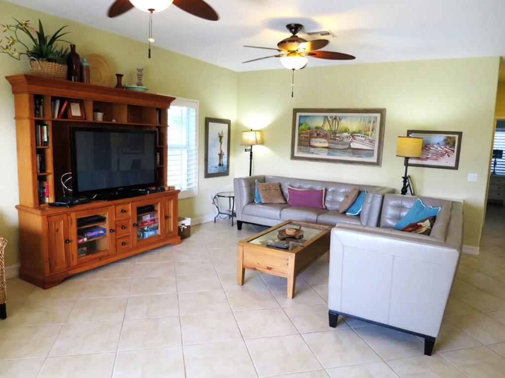 Bay View Dream Waterfront Home - thumb 2