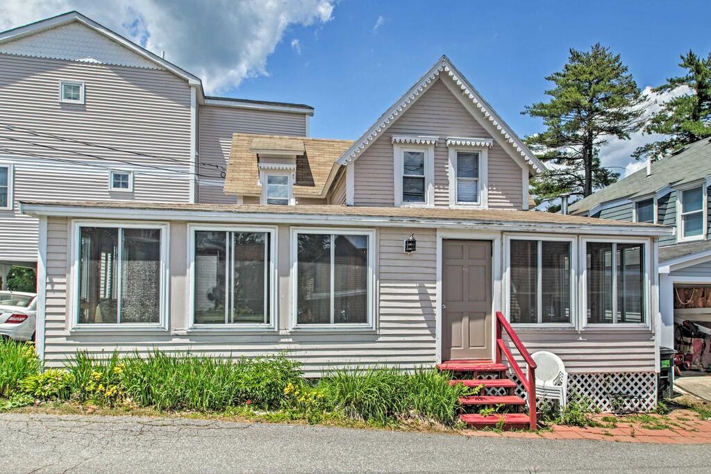 Bayside Weirs Beach Cottage, Steps To Pier! - thumb 0