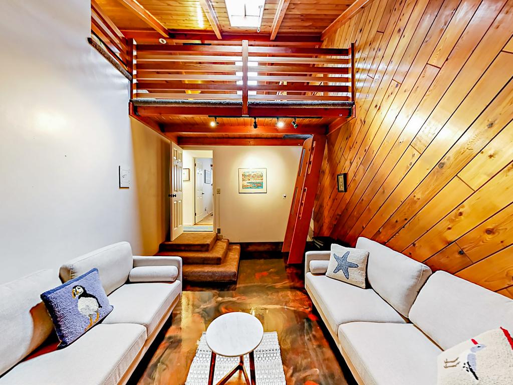 Beach Bungalow In Ventura Cabin - thumb 2