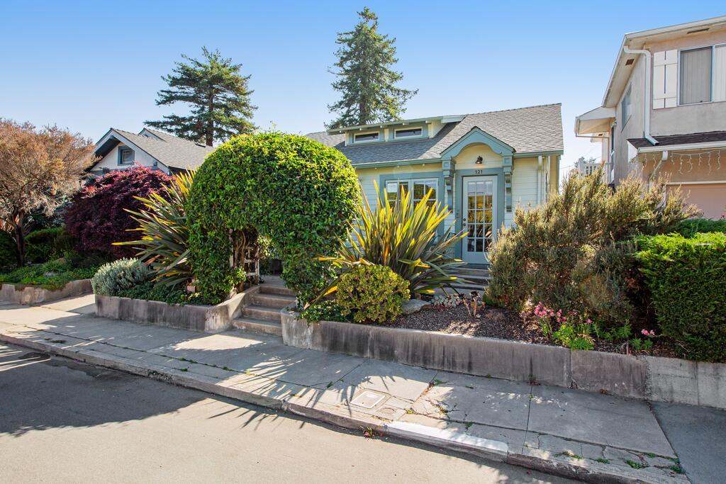 Beach Hill Bungalow - thumb 0