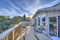 Beach Retreat with Outdoor Kitchen and Kayaks USA Accommodation
