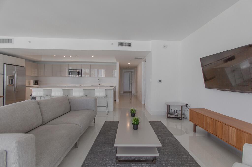 BEACHWALK -2901 Great View 3 Bedroom Apartment - thumb 3