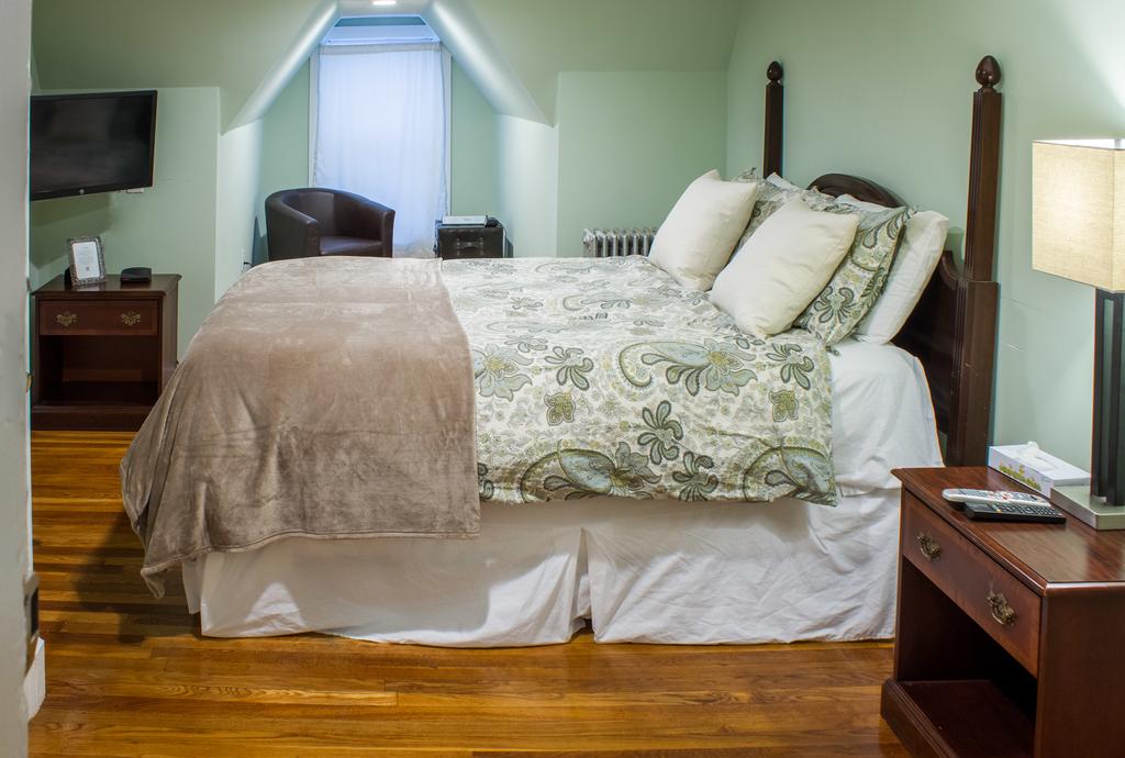 Beacon Inn 1750 - thumb 2