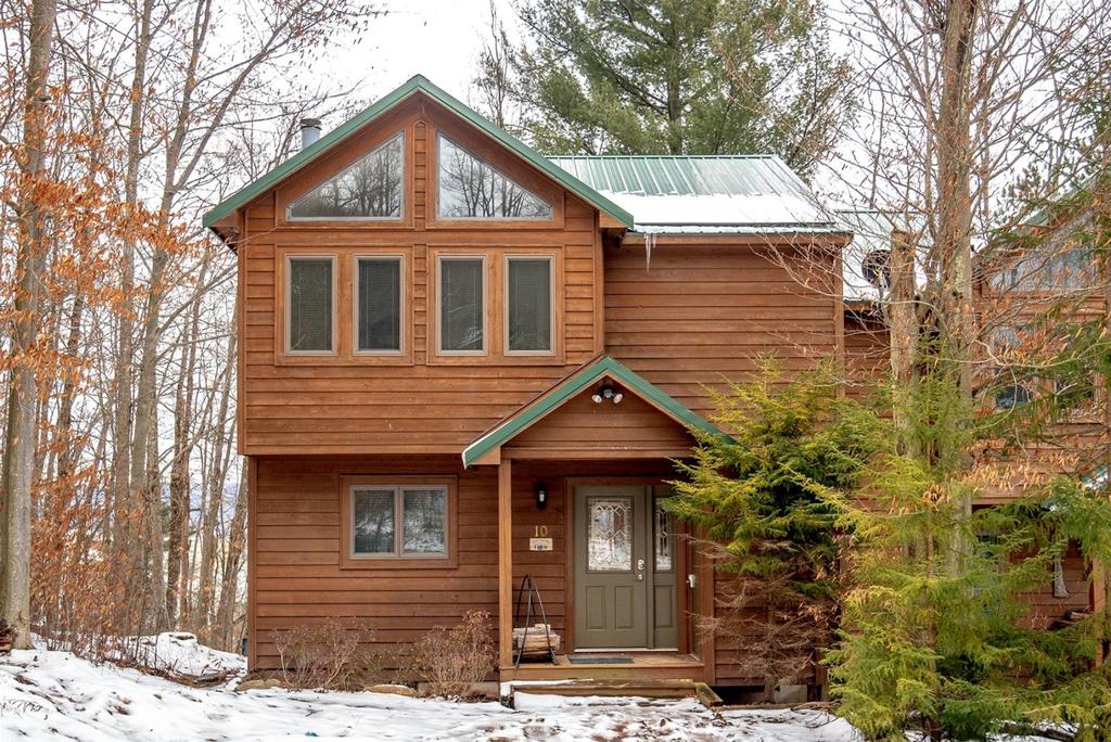 Bear Hug Inn - thumb 0